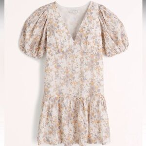 Women’s Abercrombie floral puff sleeve mini dress